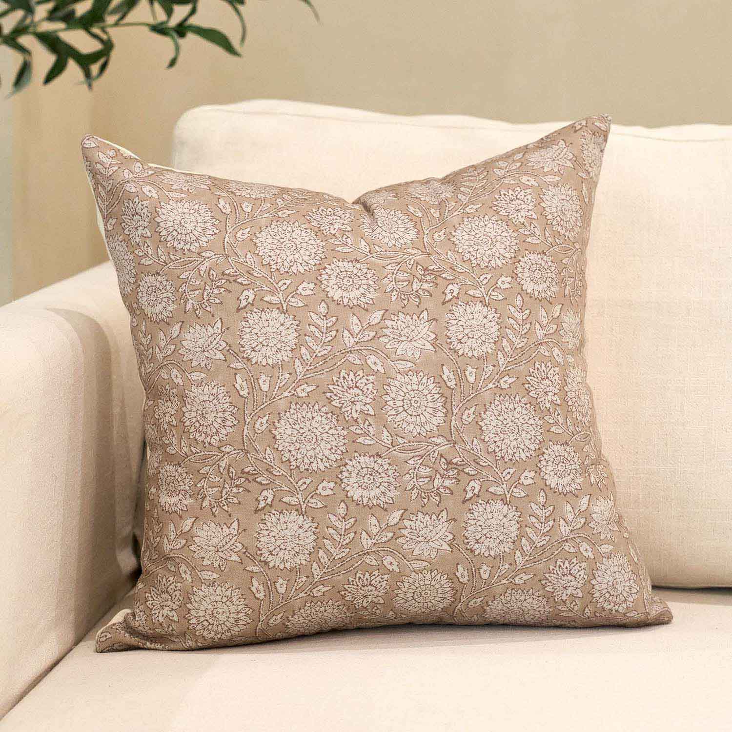 Gubbio Charming Vintage Floral Embroidered Pillow Cover-