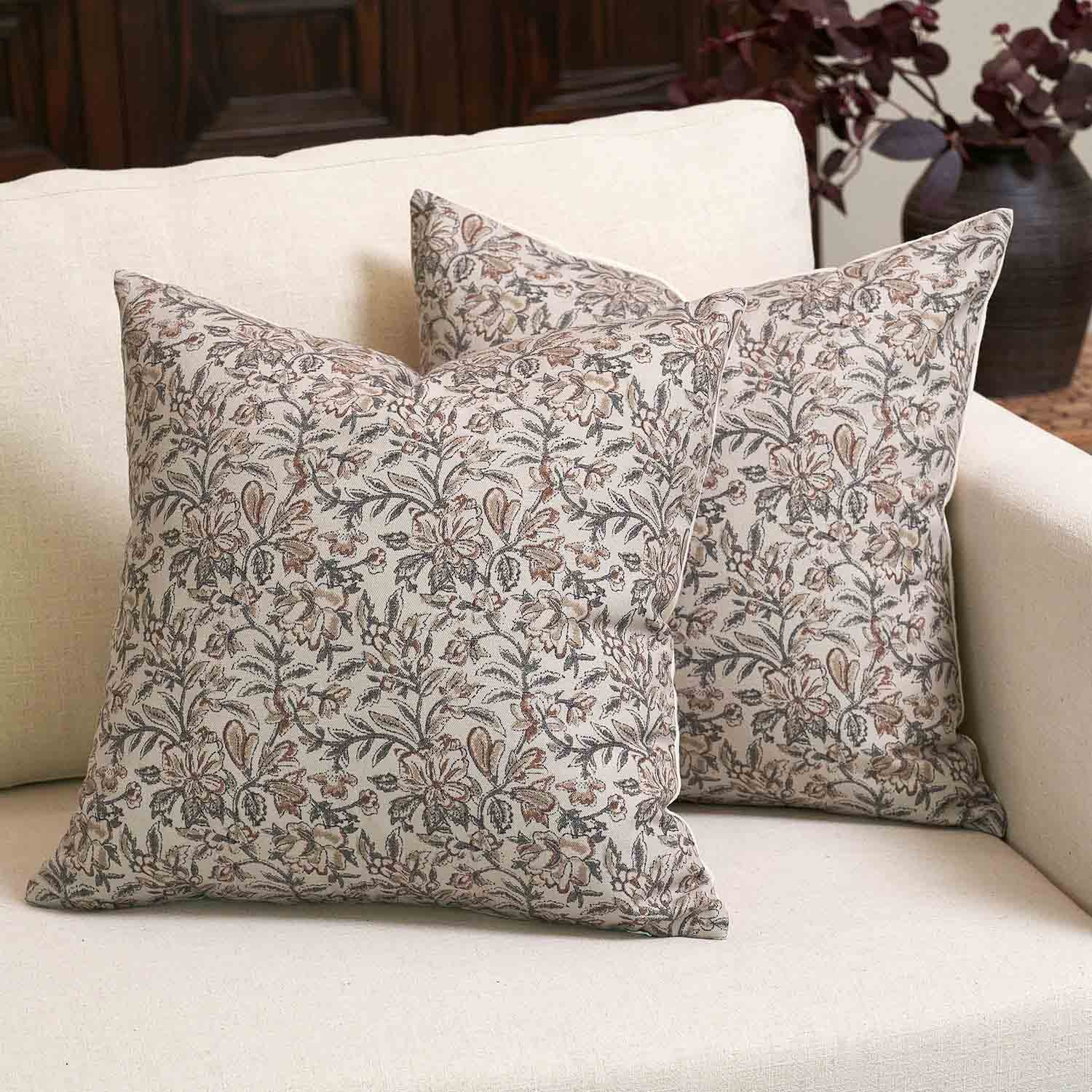 Matera Charming Exquisite  Floral Print Pillow Cover-